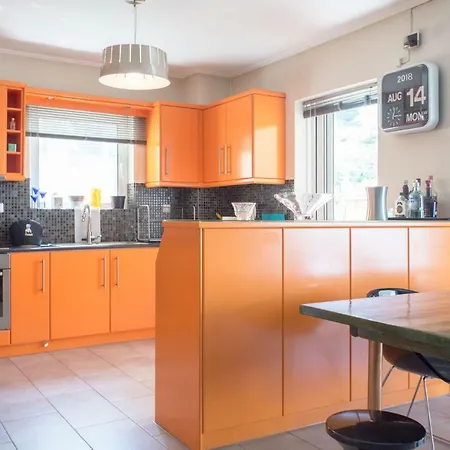 Designer's Close To City Center Apartment Athens