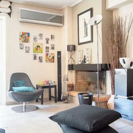 Designer's Close To City Center