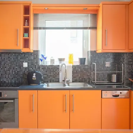 Apartment Designer's Close To City Center